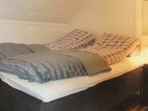 House | 4 bedrooms, individually furnished