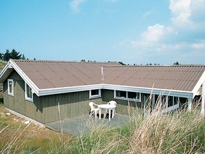Exterior - 4 Person Holiday Home in Blokhus (Blokhus)
