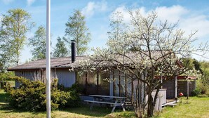 Unclassified image, 3 of 12, button - Rustic Holiday Home in Rødby Lolland With Terrace (Rodby)