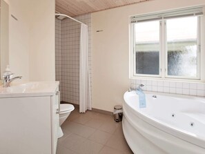 Spa treatment - Peaceful Holiday Home in Ulfborg near Sea (Ulfborg)