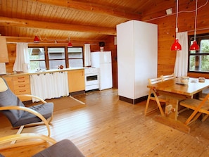 Living room - Peaceful Holiday Home in Laeso Denmark Amidst Nature (Læsø)