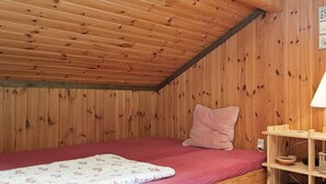 1 bedroom, cots/infant beds - Sunlit Holiday Home With Barbecue in Vordingborg (Vordingborg)