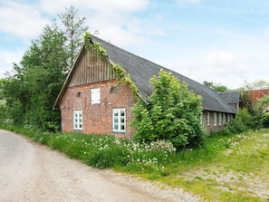 Exterior - 5 Person Holiday Home in Hojer (Højer)