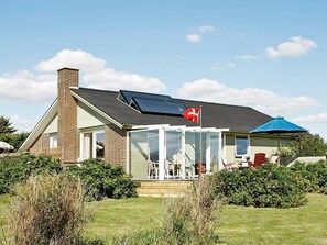Exterior - Beautiful Holiday Home in Vinderup Near Sea (Vinderup)
