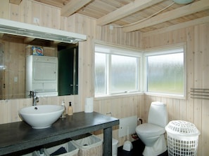 Bathroom - Spacious Apartment in Haderslev With Terrace (Haderslev)