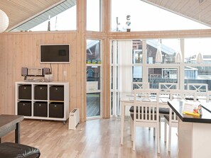 2 bedrooms, cots/infant beds - Spacious Apartment in Haderslev With Terrace (Haderslev)