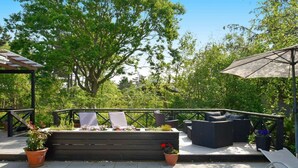 Balcony - Chic Holiday Home in Hovedstaden near Sea (Gilleleje)