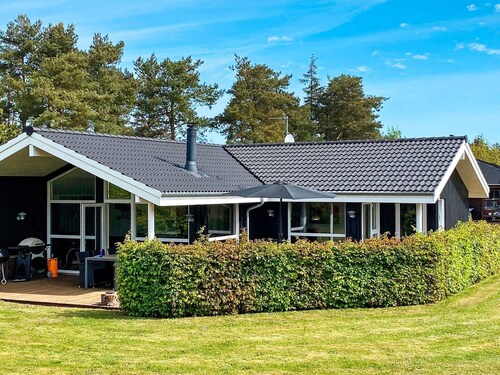 5 Star Holiday Home in Hals