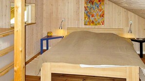 3 bedrooms, cribs/infant beds - Restful Holiday Home in Stege near Sea (Stege)