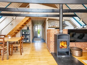 House | Dining - 8 Person Holiday Home in Juelsminde (Horsens)