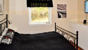 3 Schlafzimmer, individuell eingerichtet, BettwÀsche