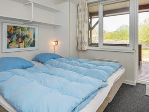 2 Schlafzimmer, Babybetten
