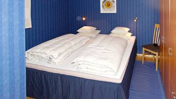 4 bedrooms, individually furnished