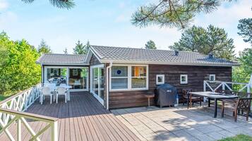 House | Outdoor dining