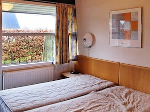 House | 2 bedrooms, cribs/infant beds