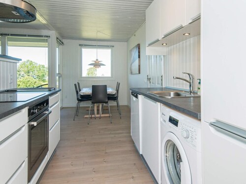 6 Person Holiday Home in Allingabro-by Traum