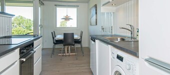 6 Person Holiday Home in Allingabro-by Traum