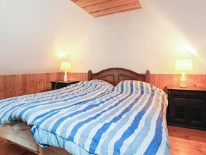 Cribs/infant beds