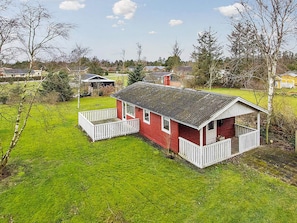 Exterior - Cozy Holiday Home in Storvorde near Sea (Storvorde)
