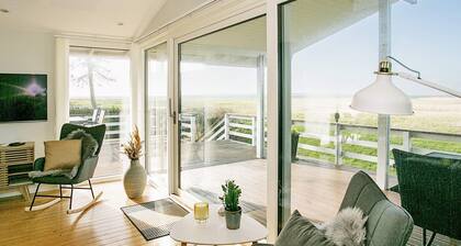 Secluded Retreat by Water - By Traum Ferienwohnungen