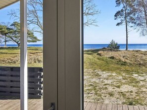 Interior - Beachfront Bliss in Snogebaek - By Traum Ferienwohnungen (Nexø)