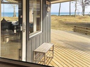 Exterior - Beachfront Bliss in Snogebaek - By Traum Ferienwohnungen (Nexø)