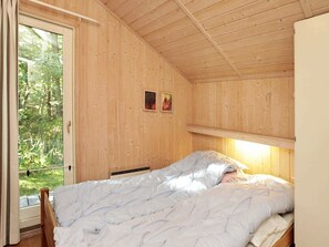 5 Schlafzimmer, Babybetten