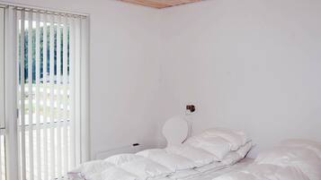 4 Schlafzimmer, Babybetten