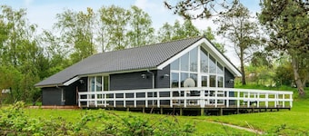 6 Person Holiday Home in Ebeltoft