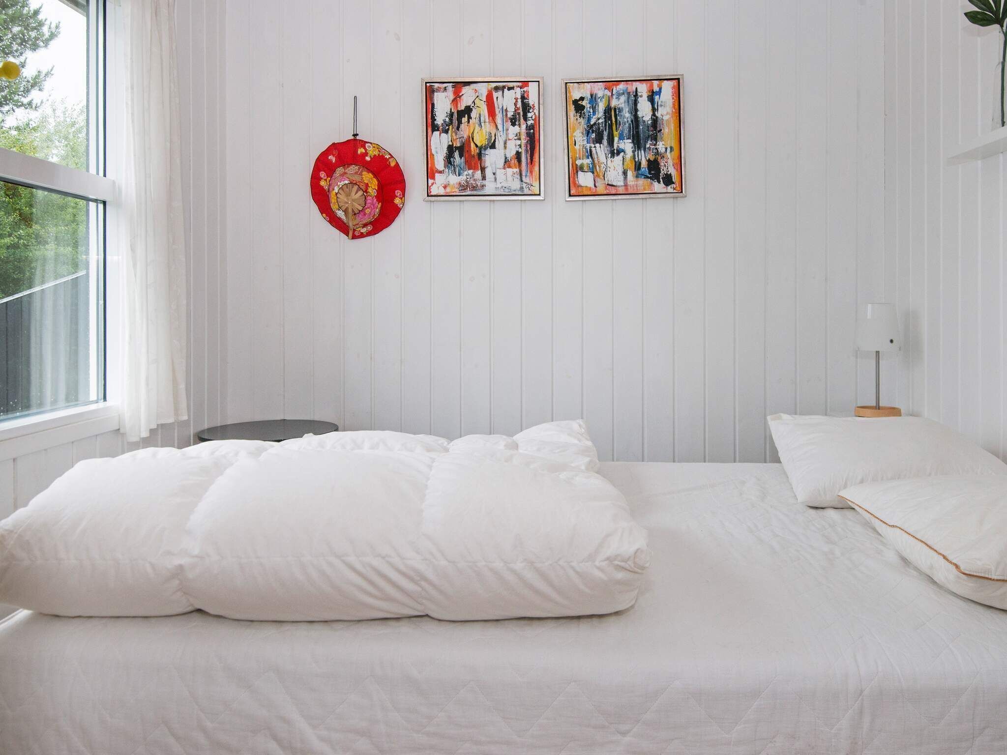 3 bedrooms, cots/infant beds