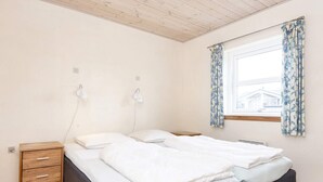 House | 5 bedrooms - 8 Person Holiday Home in Borkop (Borkop)