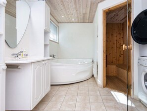 House | Bathroom