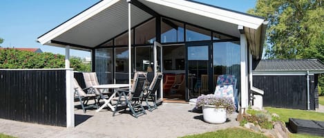 House | Outdoor dining