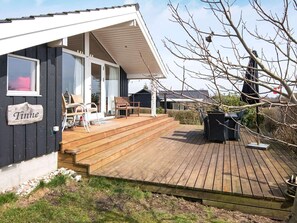 House | Outdoor dining