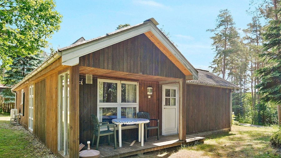 7 Person Holiday Home in Kolind-by Traum