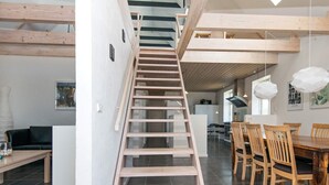 Dining - Charming Holiday Home in Midtjylland With Terrace (Knebel)