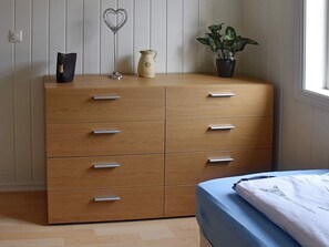 3 sovrum och unika möbler