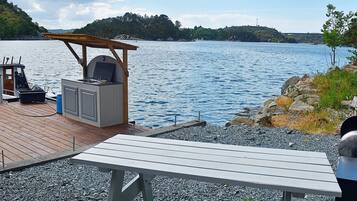 House | Outdoor dining