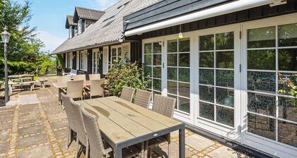 19 Person Holiday Home in Logstor-by Traum