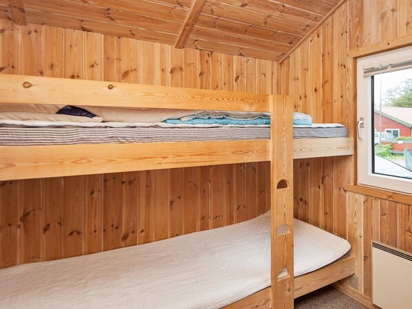 House - 4 Person Holiday Home in Esbjerg V (Esbjerg)