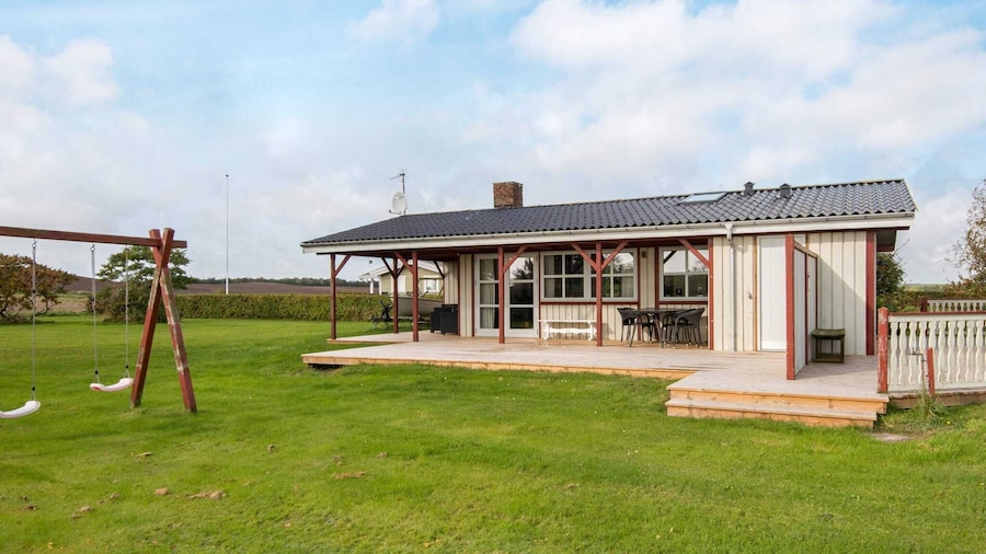 5 Person Holiday Home in Ebeltoft-by Traum