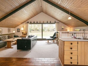House | Interior - 5 Person Holiday Home in Martofte (Martofte)