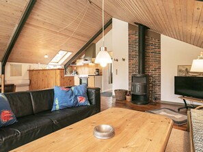 House | Interior - 5 Person Holiday Home in Martofte (Martofte)