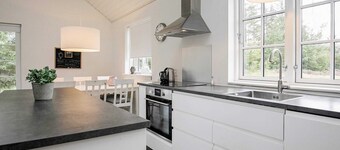 บ้านพักตากอากาศสำหรับ 6 คนใน ฮาลส์-บาย เทราม