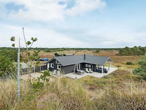 Exterior - Scenic Holiday Home in Rømø with Hot Tub & Sauna (Rømø)