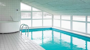 Hus | Pool | Indendørs pool, udendørs pool