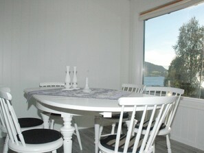 House | Private kitchen | Fridge, microwave, stovetop, dishwasher