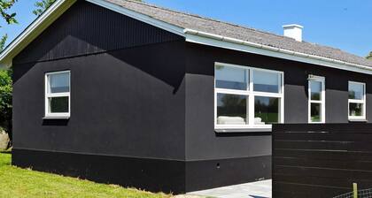 8 Person Holiday Home in Frorup