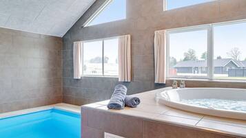 House | Spa treatment