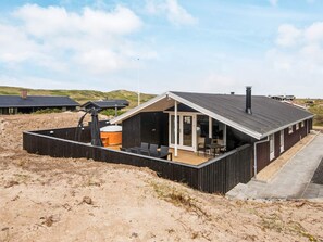 Exterior - Spacious Holiday Home With Sauna in Hvide Sande (Hvide Sande)
